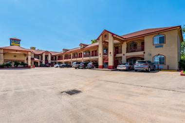 Scottish Inns & Suites IAH Airport-Beltway 8
