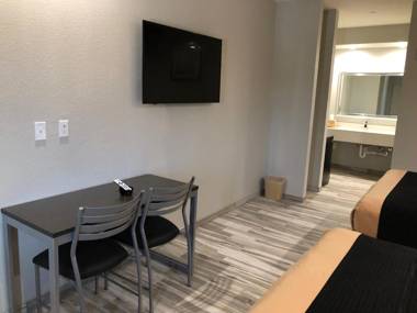 Crystal Inn Downtown