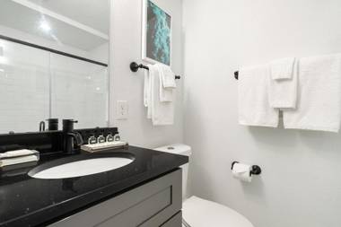 Abode Houston - Montrose Downtown