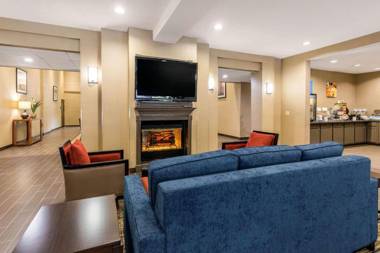 Comfort Inn & Suites IAH Bush Airport – East