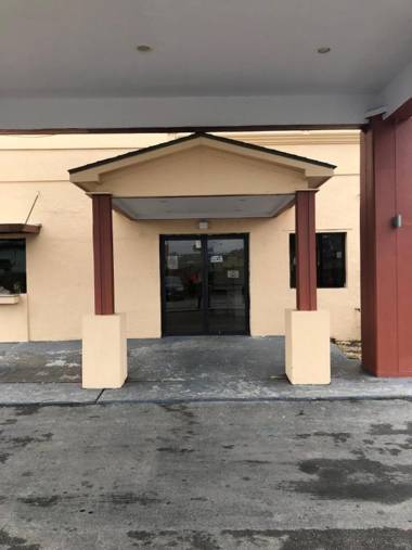 Travel Inn & Suites