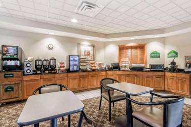 Wingate by Wyndham - DFW North