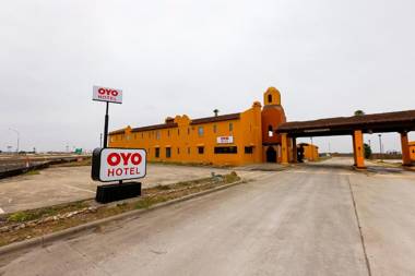 OYO Hotel Kingsville - Hwy 77