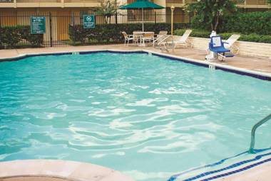 Baymont by Wyndham Houston La Porte