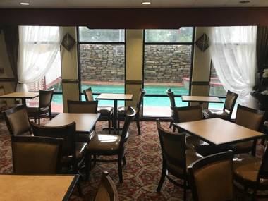 Amerik Suites Laredo at Mall Del Norte