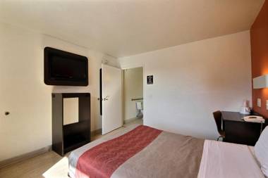 Motel 6-Laredo TX - South