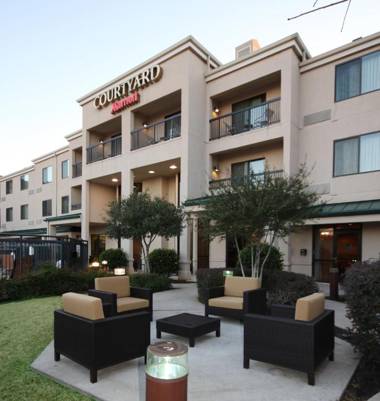 Courtyard by Marriott Dallas Lewisville