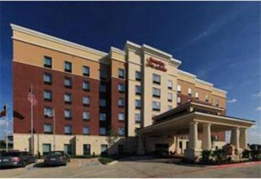 Hampton Inn and Suites Dallas/Lewisville-Vista Ridge Mall