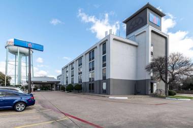 Motel 6-Lewisville TX - Medical City