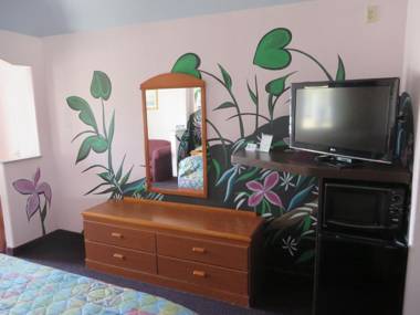 Travelers Inn and Suites Liberty