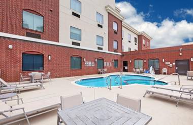 Holiday Inn Express & Suites Longview South I-20 an IHG Hotel