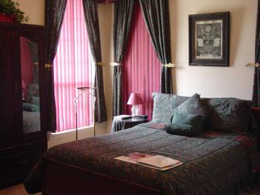 Woodrow House Bed & Breakfast