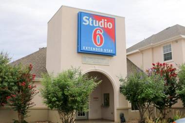 Studio 6-Lubbock TX - Medical Center