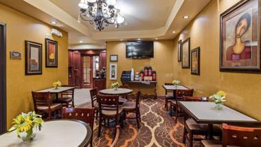 Best Western Plus Crown Colony Inn & Suites