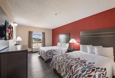 Red Roof Inn & Suites Austin East - Manor