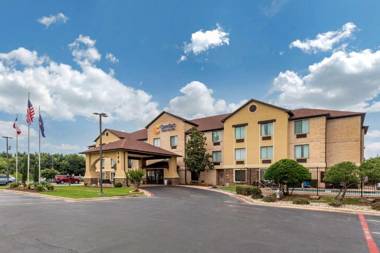 Comfort Inn & Suites Mansfield