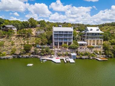 Luxury Lake Marble Falls House with Swimming Pool Hot Tub and private boat slip