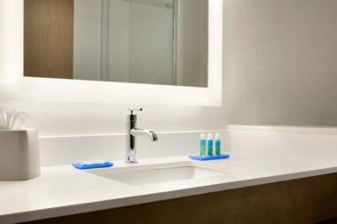 Holiday Inn Express & Suites - McAllen - Medical Center Area an IHG Hotel