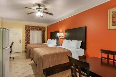 Quality Inn & Suites at The Outlets Mercedes/Weslaco