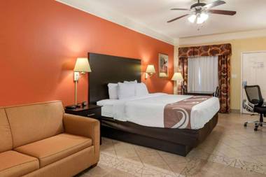 Quality Inn & Suites at The Outlets Mercedes/Weslaco