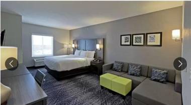 Comfort Inn & Suites Balch Springs - SE Dallas