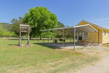 Sunflower Cabin RR9122SF