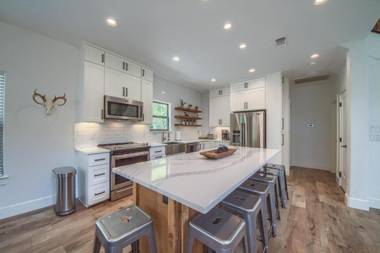 Guadalupe Lodge RR 7806