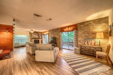 Texas River Haus LD 1683