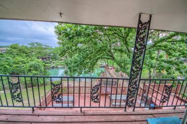 Texas River Haus LD 1683