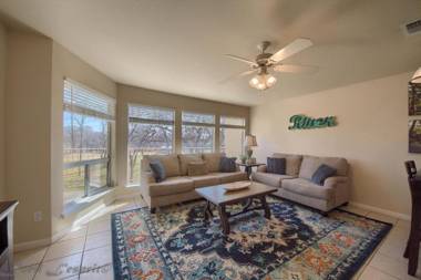 Guadalupe Getaway WW B201