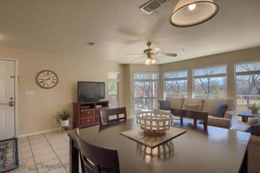 Guadalupe Getaway WW B201