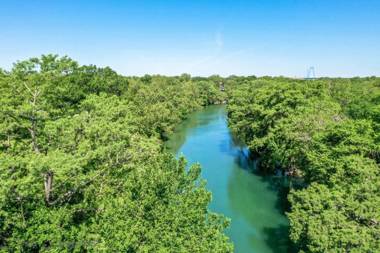 Riverside Condo SS 4B