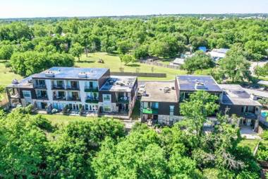 Riverside Condo SS 4B