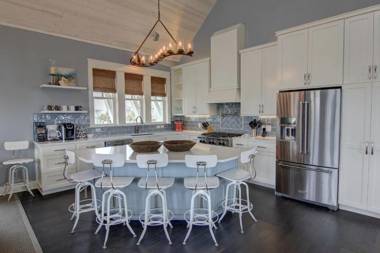 Coastal Charm 258 HI