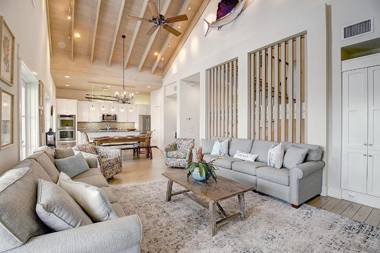 Hook Wine & Sinker 133 SE