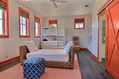 Seaside Escape 152 RO