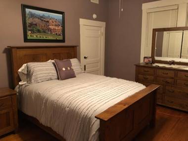 Whooping Crane Manor B & B