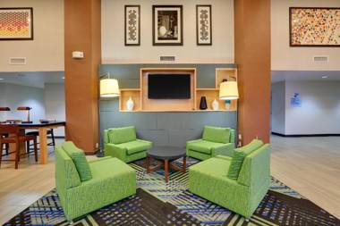 Holiday Inn Express & Suites Austin - Round Rock