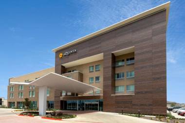 La Quinta Inn & Suites by Wyndham Round Rock East