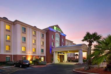 Holiday Inn Express & Suites San Antonio West Sea World Area an IHG Hotel