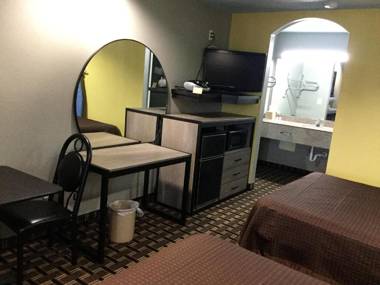 Luxury Inn and Suites Seaworld
