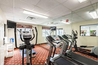 Quality Inn Near Seaworld - Lackland