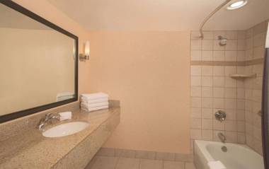 La Quinta by Wyndham San Antonio Medical Ctr. NW