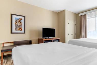 Comfort Suites Medical Center Near Six Flags