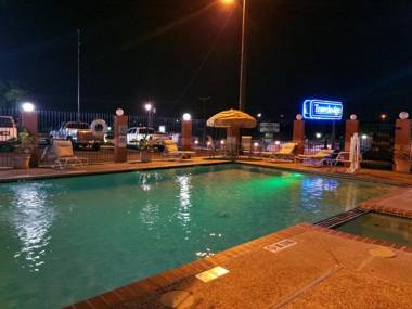 Travelodge by Wyndham San Antonio Lackland A F B