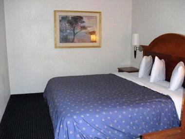 Homegate Studio and Suites San Antonio