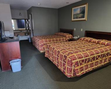 Hallmark Inn and Suites