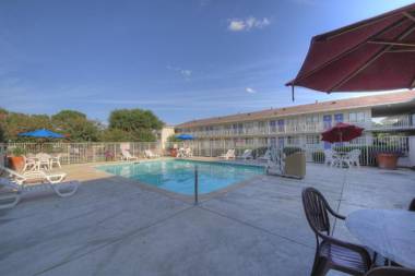 Motel 6 San Antonio Tx Six Flags Fiesta TX - La Cantera Area
