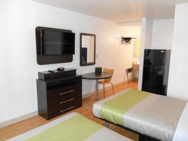 Studio 6-San Antonio TX - Airport