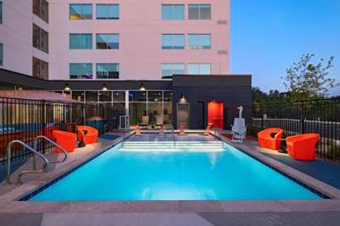 Aloft San Antonio UTSA Area